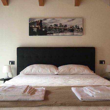 Casa Stefania Apartment Мандельо дел Ларио Екстериор снимка