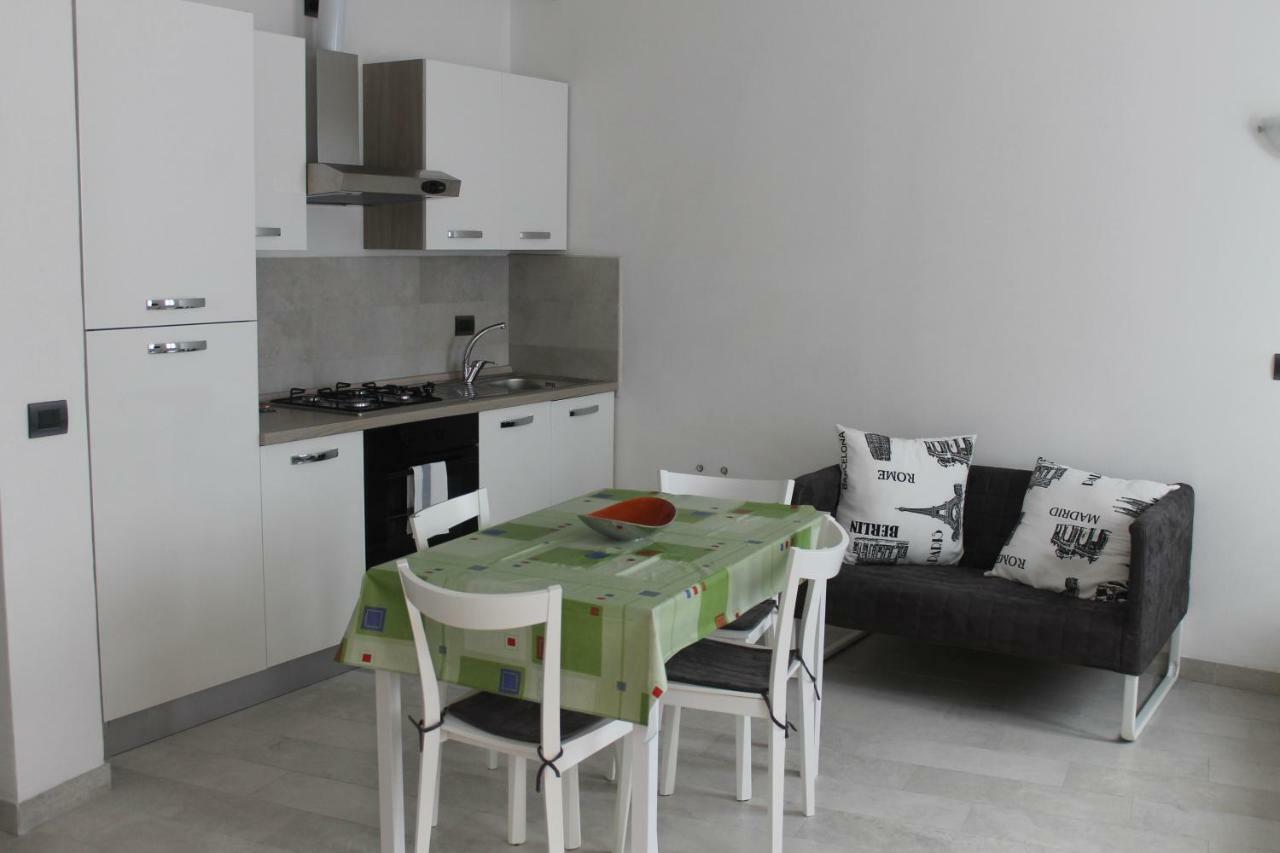Casa Stefania Apartment Мандельо дел Ларио Екстериор снимка